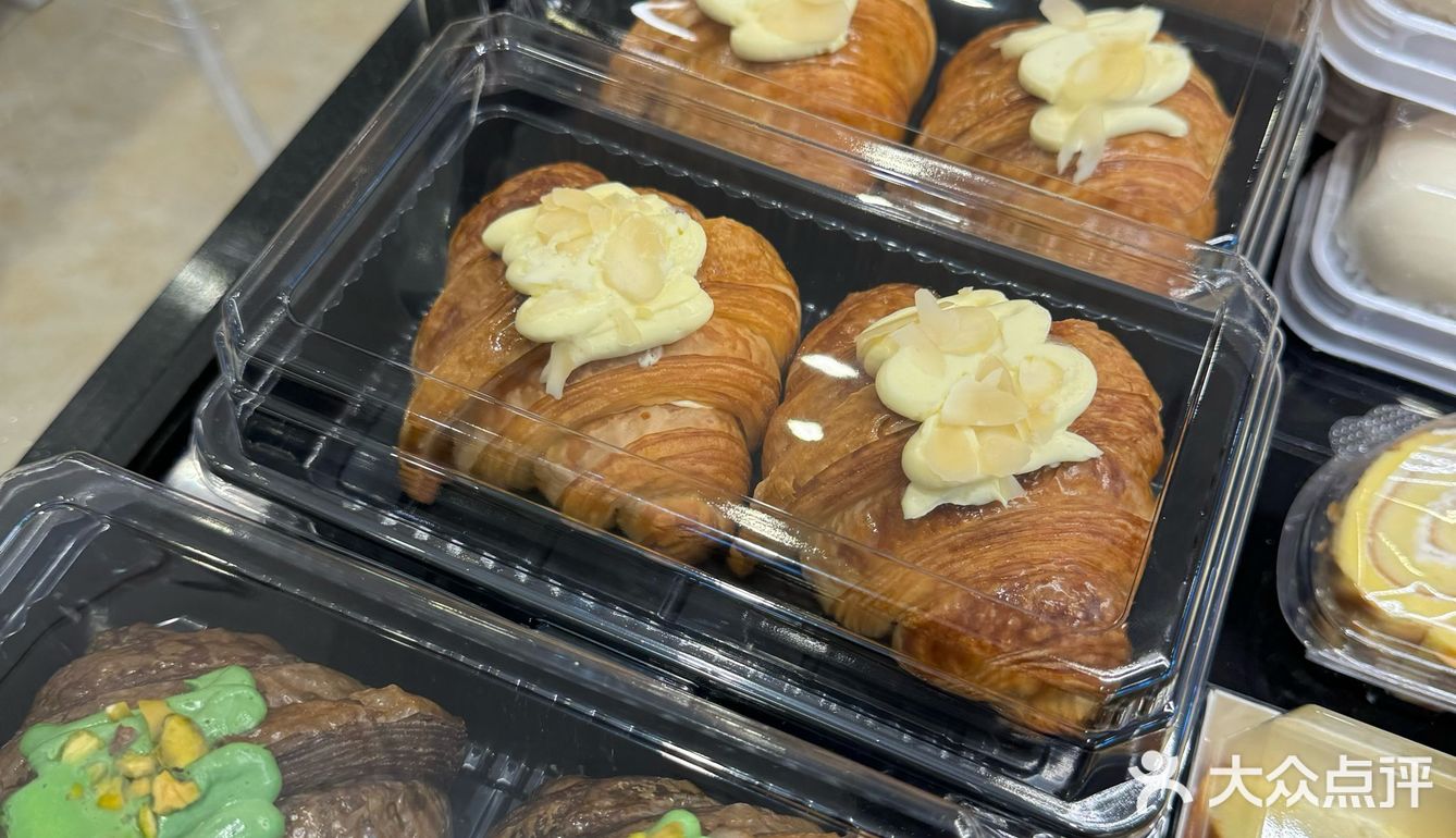 内芯火热的🥖店