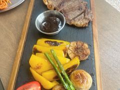 -J Create城市露营咖啡·简餐·宠物(上海动物园店)