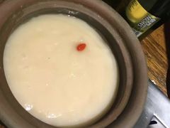 -老牌坊云南鱼豆花火锅(嵩山店)