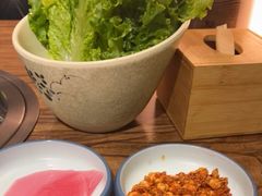 -明洞阿姨·韩式酱蟹烤肉·创意料理(三元桥店)