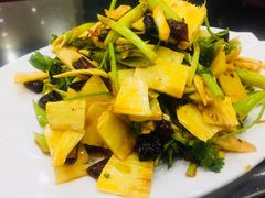 呛板筋-瑞杰烧烤店·24小时营业(山东路店)