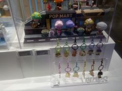 -泡泡玛特POPMART(崇文门国瑞城店)