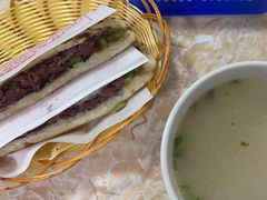 -河间正宗驴肉火烧(听海居店)
