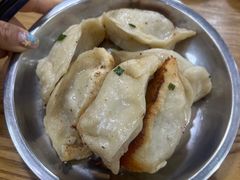 -黄阿姨锅贴大王(万航渡路店)