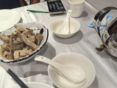 -老人和饭店(淮海中路店)