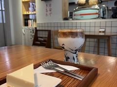 -白胡子咖啡(丽都园店)