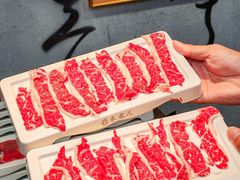 -来龍儿鲜切牛肉自助老火锅