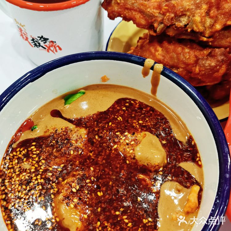 推荐给南方小土豆们，快来尝尝东北的黏糊麻辣烫吧！