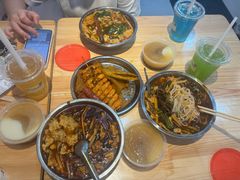 -柳州肥姨妈大骨螺蛳粉(东靖路店)