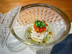 枪鱿鱼莼菜番茄-鮨鳳