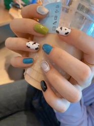 -甲骨文美甲美睫美容化妆