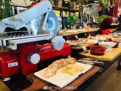 -圣丰索菲特·2 On 988 Café 自助餐厅