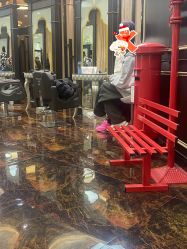 -八佰伴8008星级形象店
