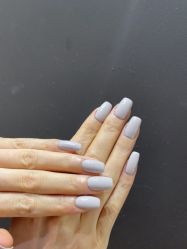 -花岐款式专研健康美甲沙龙