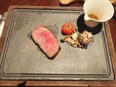 -恰餐厅及酒吧 CHAR Bar & Grill (北京丽都皇冠假日店)