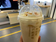 -奈雪的茶(亨特国际广场店)