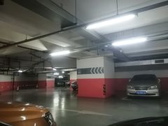 -创兴金融中心-地下停车场