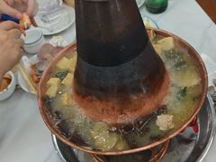 -一口猪海鲜浑锅·东北家常菜