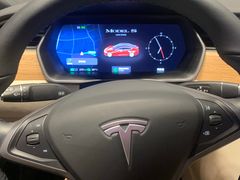 -TESLA 特斯拉(上海太古汇体验店)