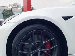 -TESLA 特斯拉(上海太古汇体验店)
