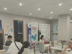 -上海大学附属上海和平眼科医院