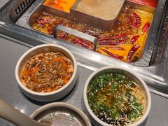 三味锅底-巴奴毛肚火锅(悠唐购物中心店)