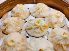 蟹粉小笼包-馋三尺蟹粉小笼(人民广场店)