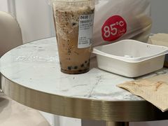 -85度C(生甜甜圈研究工坊·上海平凉店)