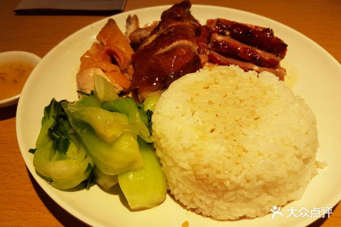 粤来记港式餐厅(打浦路店)烧味四宝饭图片 - 第1张