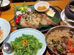 -老滇山寨•云南特色菜•地方菜•民族风情歌舞表演(金碧店)