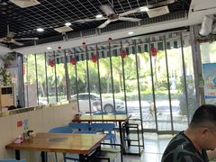 -老何家后安粉·糟粕醋海鲜火锅(三亚湾椰梦长廊店)