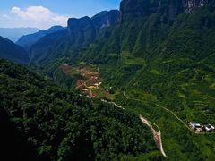 -鹿院坪生态旅游景区