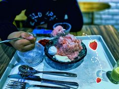 新鲜草莓棉花甜-Ice Monster冰馆·CNN评选全球十大甜品(国贸商城店)