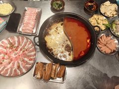 -鹿鸣山草本茶香火锅(园西路店)