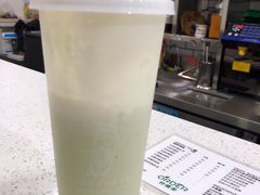 芝芝鲜奶牛油果-soulfa柠檬茶(鹭江店)