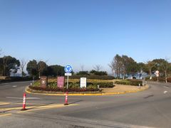 -上海滴水湖皇冠假日酒店