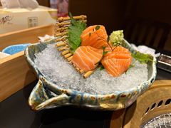 -山川小町·极番烧肉(新地假日广场店)