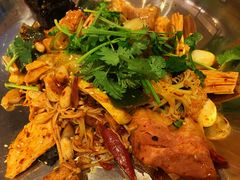 -拿渡麻辣香锅(世茂广场·工三店)