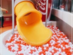 -东方明珠·可口可乐欢乐餐厅
