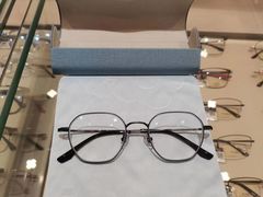 -博士眼镜(东莞东湖花园店)