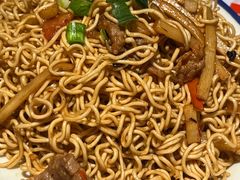 -威记烧嘢·南宁烧烤·超级生牛(绿地店)