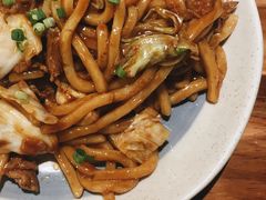 地狱肥牛炒乌冬面-石屋料理(南京西路店)