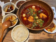-成都你六姐·牛肉冒菜(上海环宇荟店)