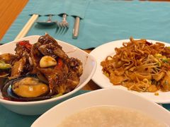 -亚龙湾希尔顿自助餐厅·海鲜·烧烤·沙滩BBQ·现场乐队