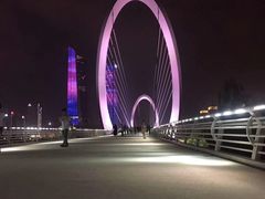 -南京眼步行桥