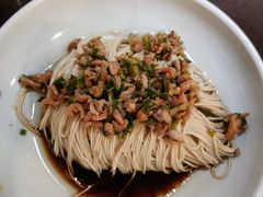 开洋葱油拌面-裕兴记•蟹黄面馆(人民广场店)