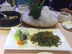 -方鼎食府