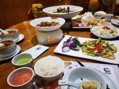 -黄泥岗·地道湖北菜(奥特莱斯店)