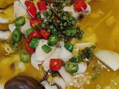 -川流不息·地道川菜·小龙虾(松东路店)