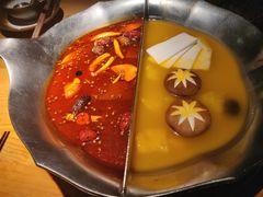 红颜花胶鸡锅-湊湊火锅·茶憩(杭州湖滨银泰in77店)